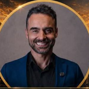 Maurício Schneider Viaro